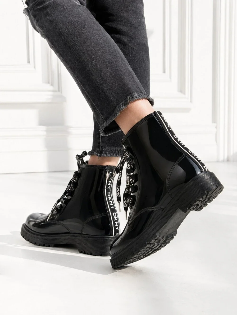 DKNY Black Patent Combat Boots Size 38 Lug Sole Lace Up Ankle Boots
